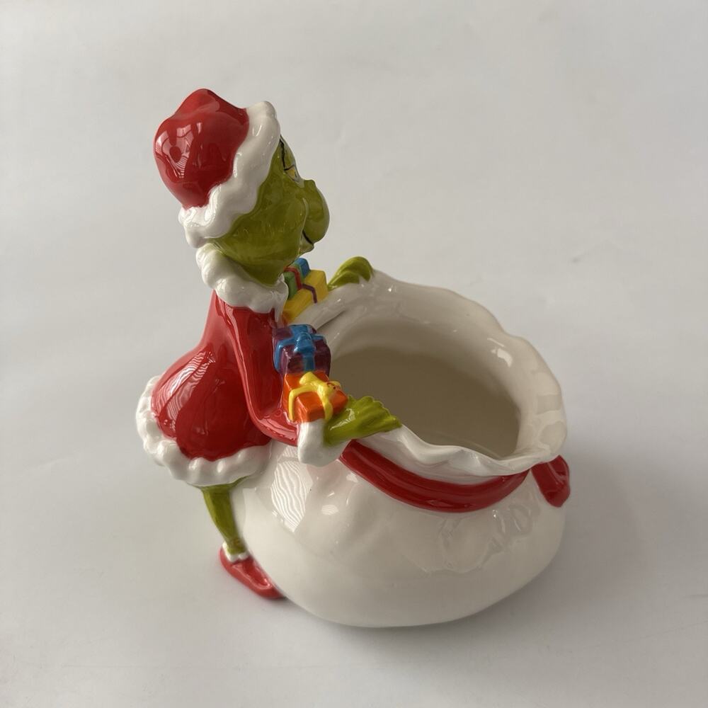 Pottery Barn Kids Dr. Seuss's The Grinch with Gifts Treat Bowl Christmas READ - Picture 5 of 11